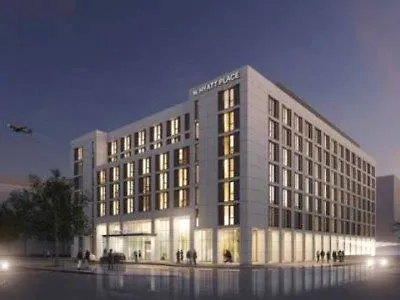 Hyatt Place Frankfurt Airport מלון