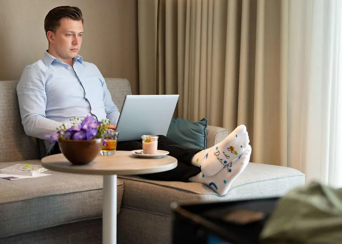 Hyatt Place Frankfurt Airport 4*