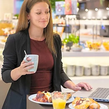 Hyatt Place Frankfurt Airport Ξενοδοχείο 4*