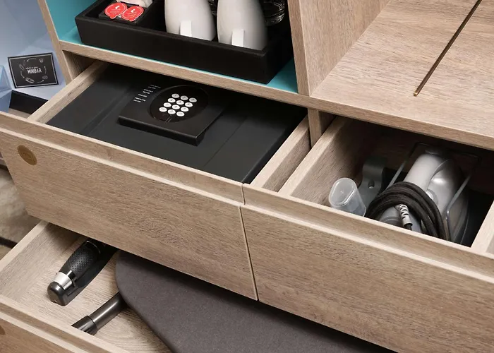 Hyatt Place Frankfurt Airport 4*